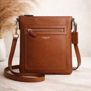 Coach Legacy Leather Swingpack Crossbody | British Tan | Zip Pocket | Like New
